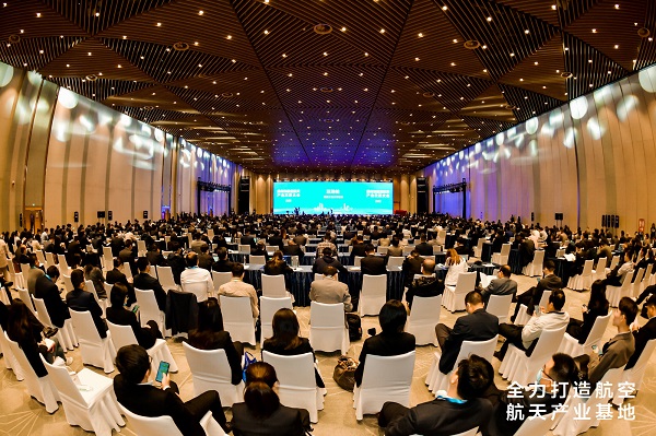 4月26日，蘇州市航空航天產(chǎn)業(yè)大會(huì)在蘇州隆重召開(kāi)。